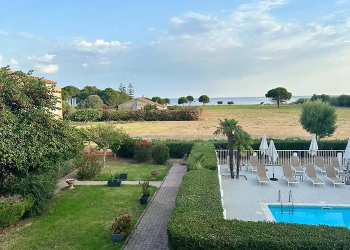 Hotel Thalassa Saint-Florent (Corsica)