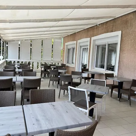 Hotell Thalassa 3*