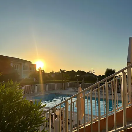 Hotell Thalassa 3*