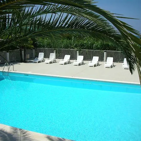 Thalassa Hotell Saint-Florent (Corsica)
