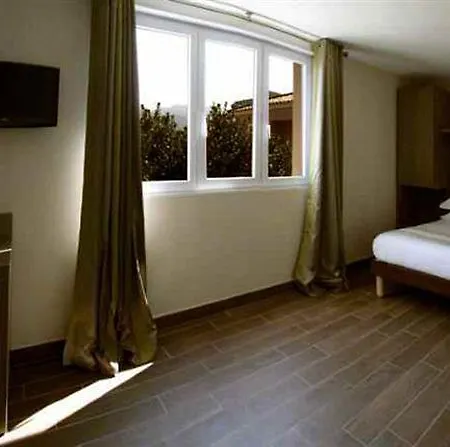 Thalassa Saint-Florent (Corsica)