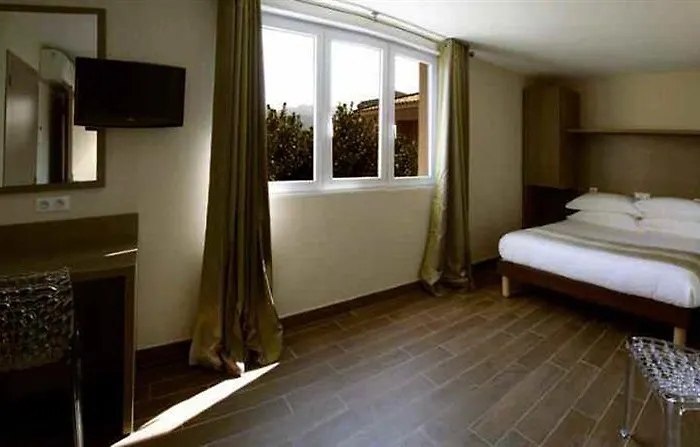 塔拉萨酒店 圣弗洛朗